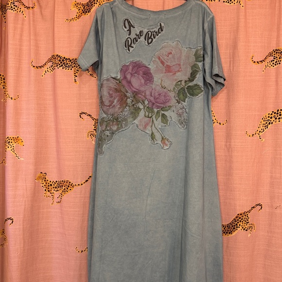 NWT A Rare Bird Butterfly Garden T Shirt Dress - Picture 13 of 13